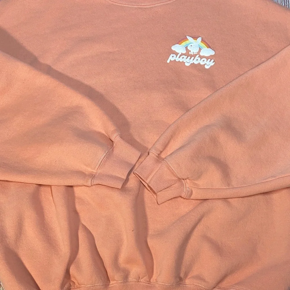 Playboy x PacSun Women’s XS Peach Crewneck Sweatshirt Rainbow Logo Y2K - Picture 11 of 14